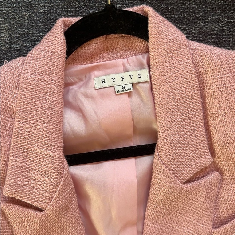 Pink Francesca’s Blazer - Picture 3 of 6